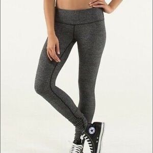 Lululemon dark Herringbone Wunder Under size 6